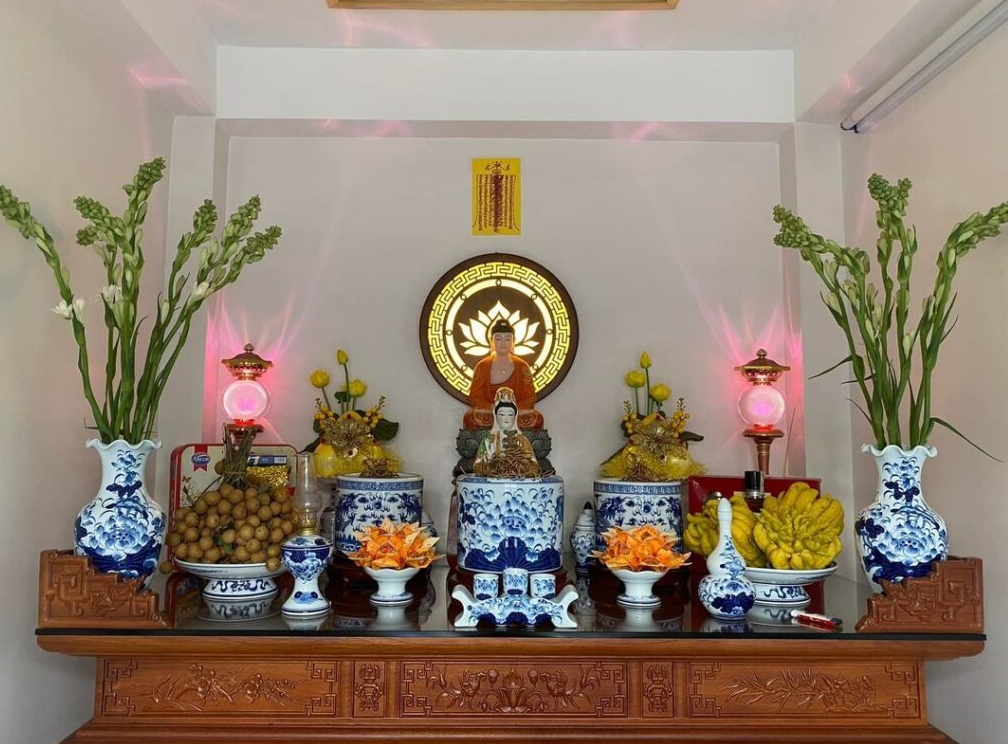 Tại sao nên đặt hai quả trên ban thờ